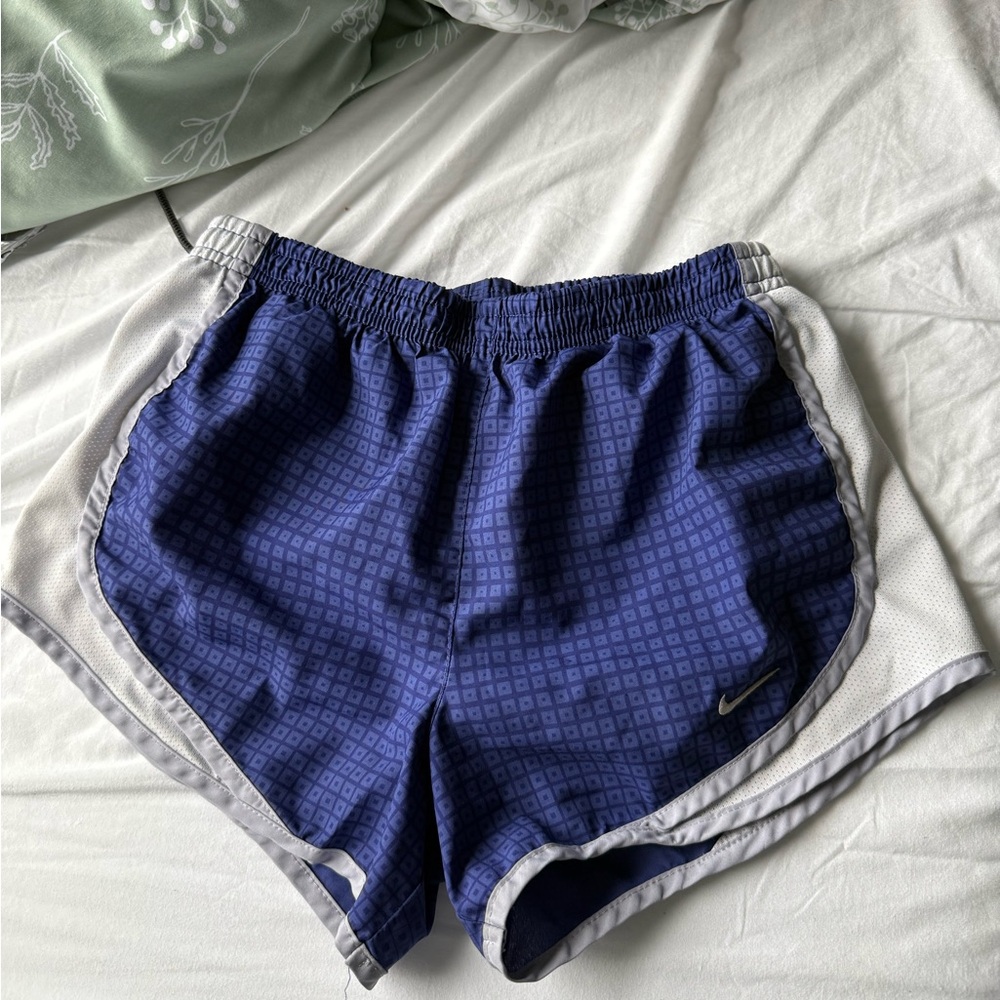 women’s nike dri-fit shorts